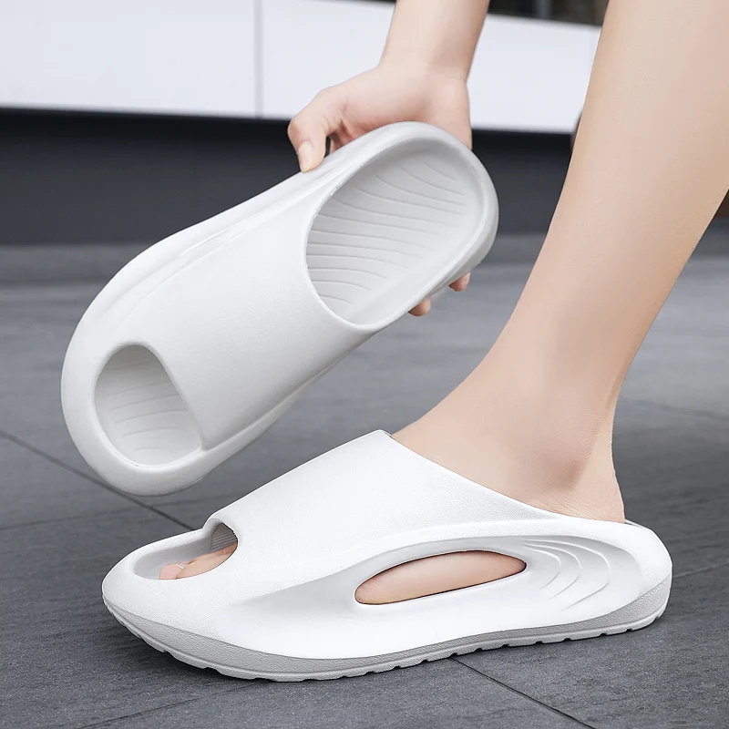 Домашние простые повседневные дышащие мужские тапочки 2023, летняя удобная мягкая эластичная обувь для пары, легкие противоскользящие тапочки 0
