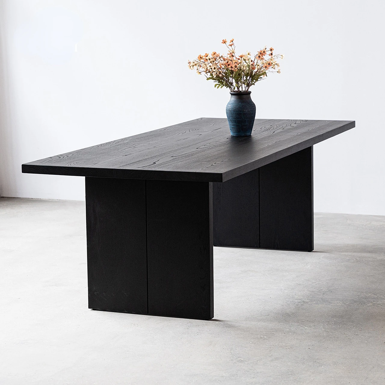 Обеденный стол из бесшумного бревна, черный бытовой простой прямоугольный чайный столик из массива дерева, стол для переговоров, длинный стол 0